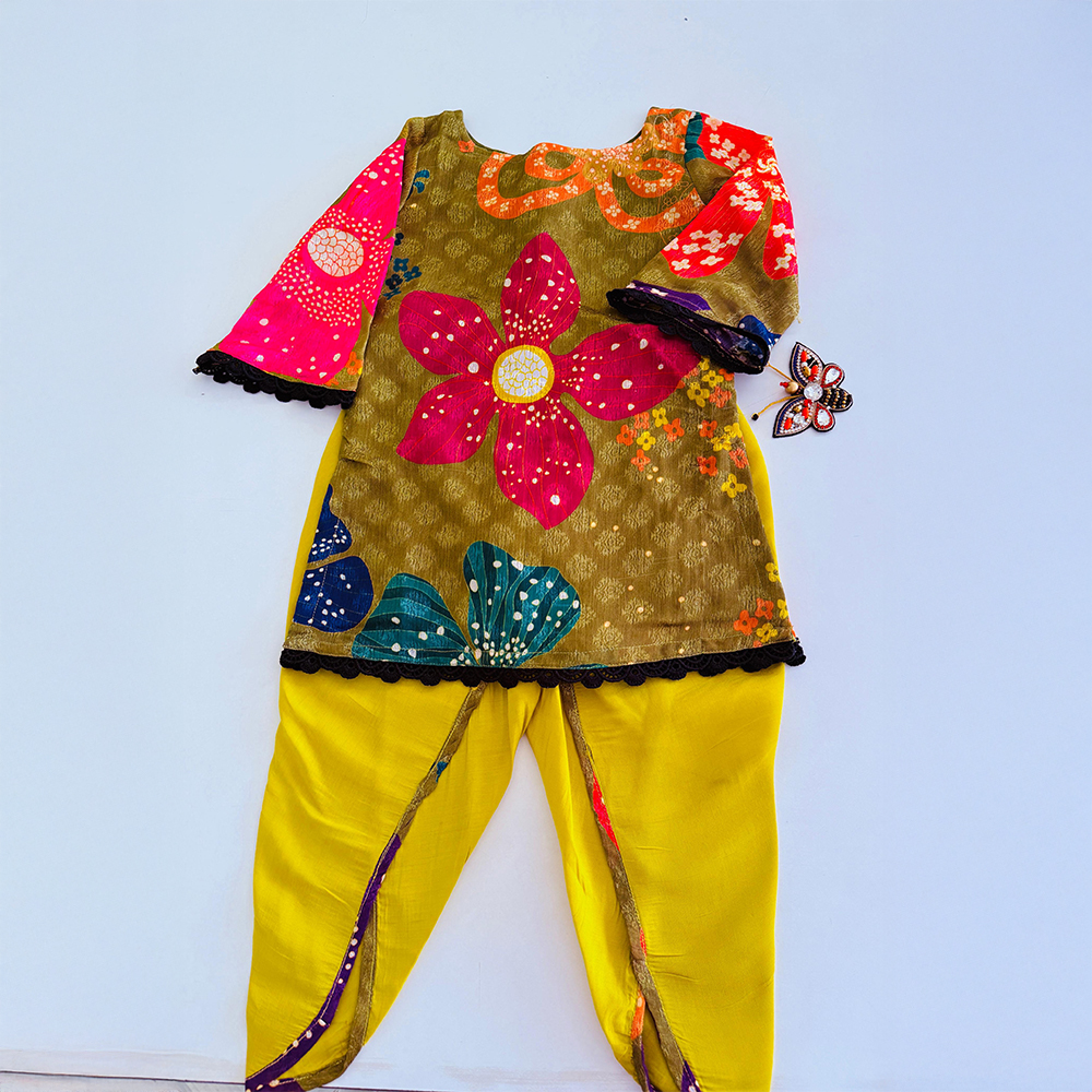 Top with Tulip Pant